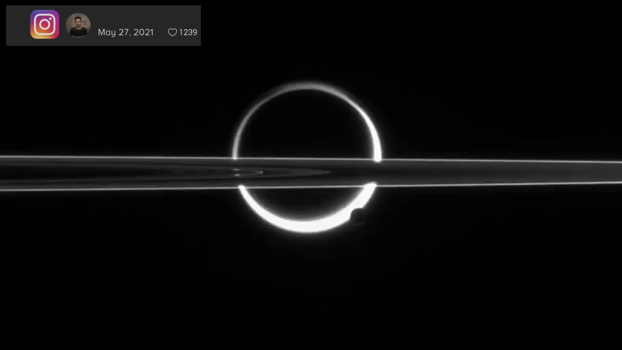 Ein Portal verbindet zwei Städte miteinander, die 600 km voneinander entfernt liegen