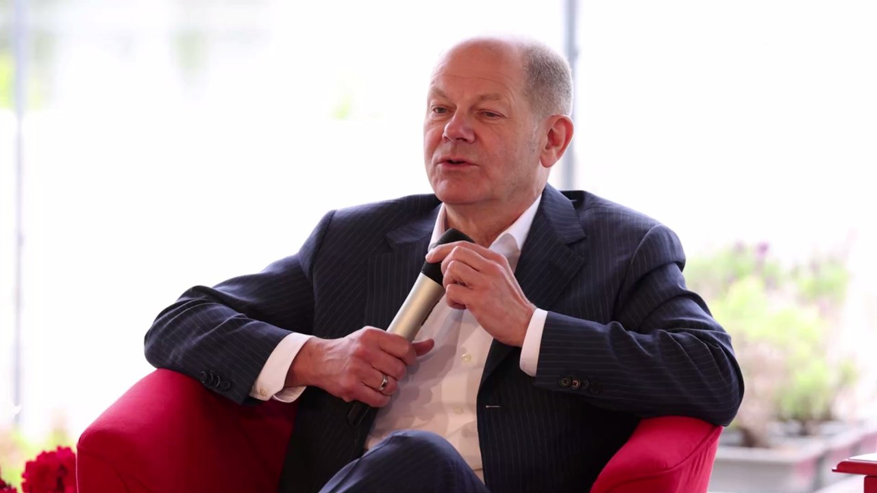 Überraschend hohe Summe: So viel verdient SPD-Kanzler Olaf Scholz