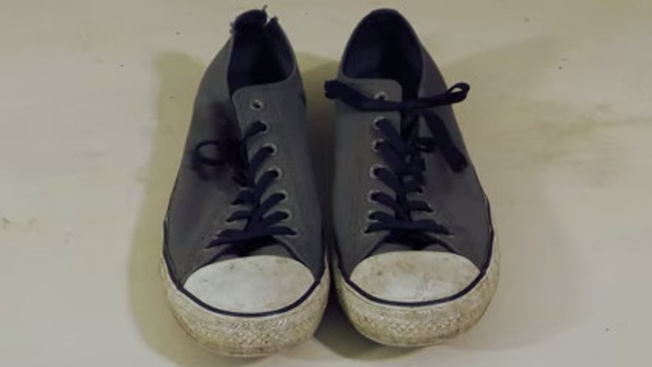 Vos chaussures sentent mauvais ? Cette astuce est radicale pour enlever les mauvaises odeurs !