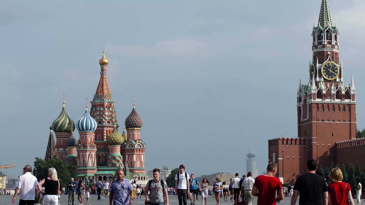 Russische Supermarktkette löscht LGBTIQ-Werbung wegen wachsender Kritik