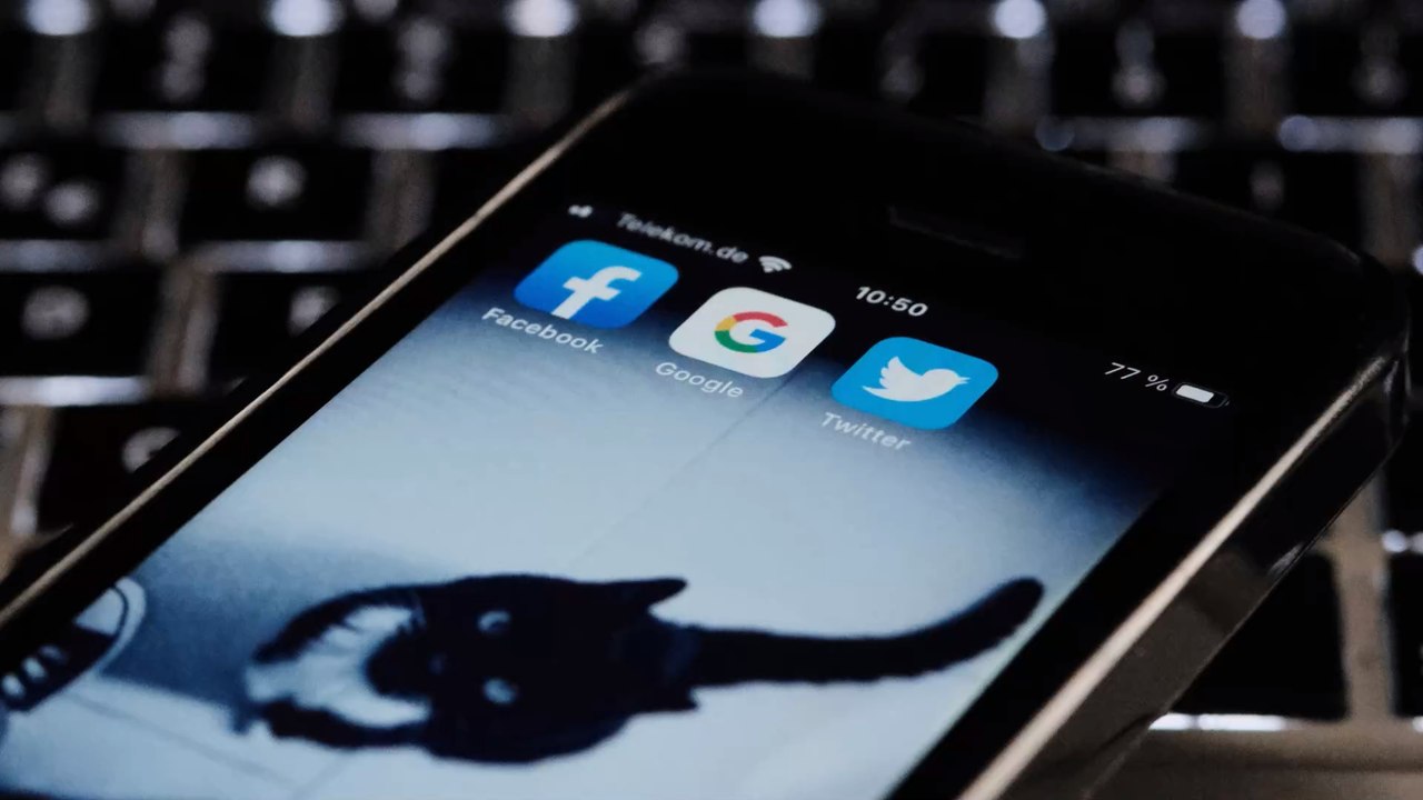 Facebook und Google: Wer in die Büros will, muss geimpft sein!