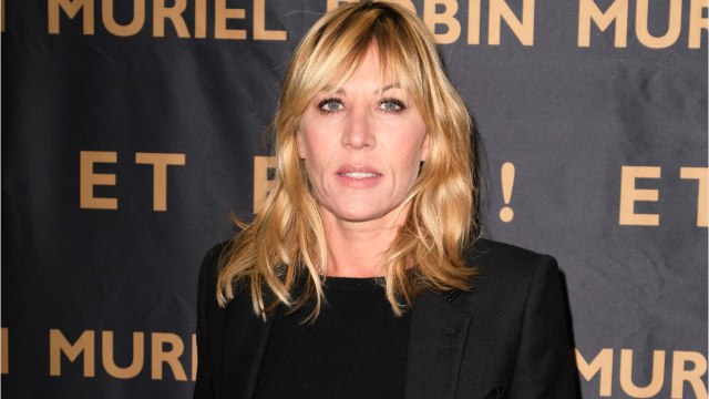 GALA VIDEO - Mathilde Seigner : quelles sont ses relations avec sa soeur Emmanuelle Seigner ?