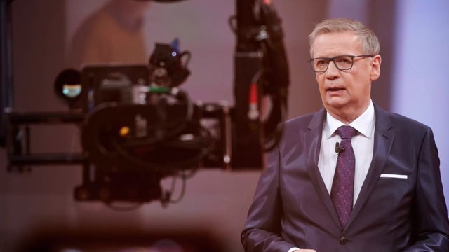 Wer wird Millionär : Kandidat bringt Günther Jauch mit Zettel-Trick aus dem Konzept