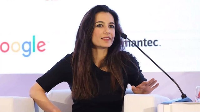 Sie hat die richtigen Fragen gestellt : Reporterin wird nach Taliban-Interview gefeiert