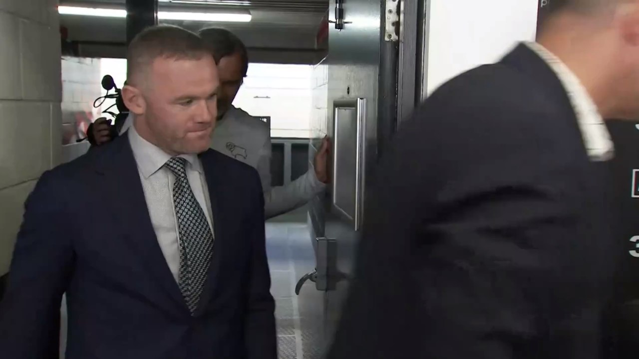 Nach Hotel-Skandal: So entschuldigt sich Wayne Rooney bei seiner Frau