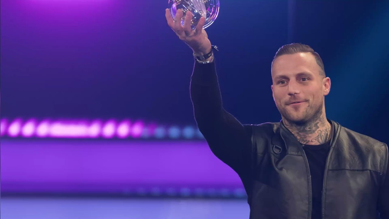 'Hauptsache, es kostet viel Geld': Kontra K über Luxus-Statussymbole im Deutschrap