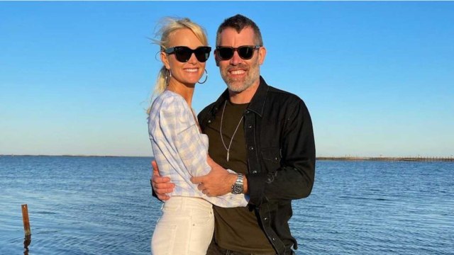 GALA VIDEO - Jalil Lespert : quel beau-père est-il pour Jade et Joy Hallyday ?