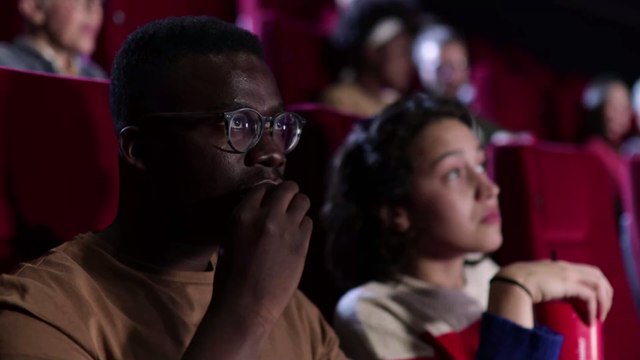 Achtung Abzocke: Kino-Besucher deckt schamlosen Popcorn- Betrug auf