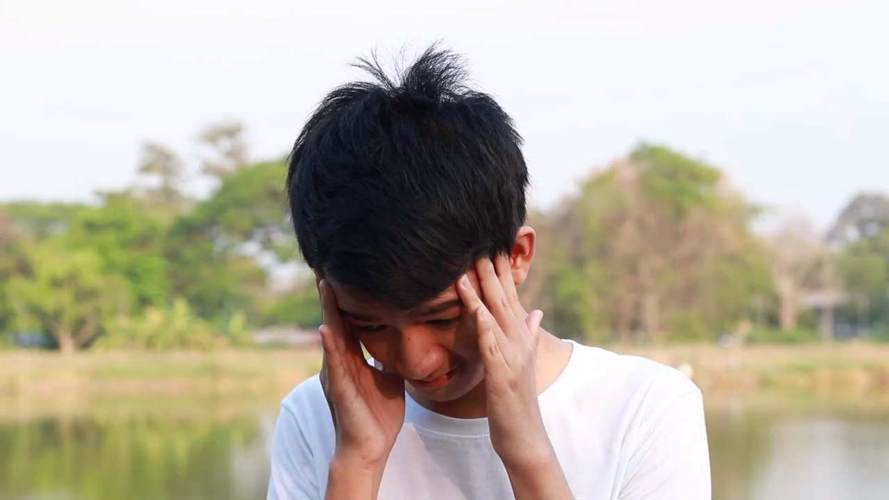 16-Jähriger leidet ein Jahr lang an dröhnenden Kopfschmerzen, dann werden die Symptome lebensgefährlich