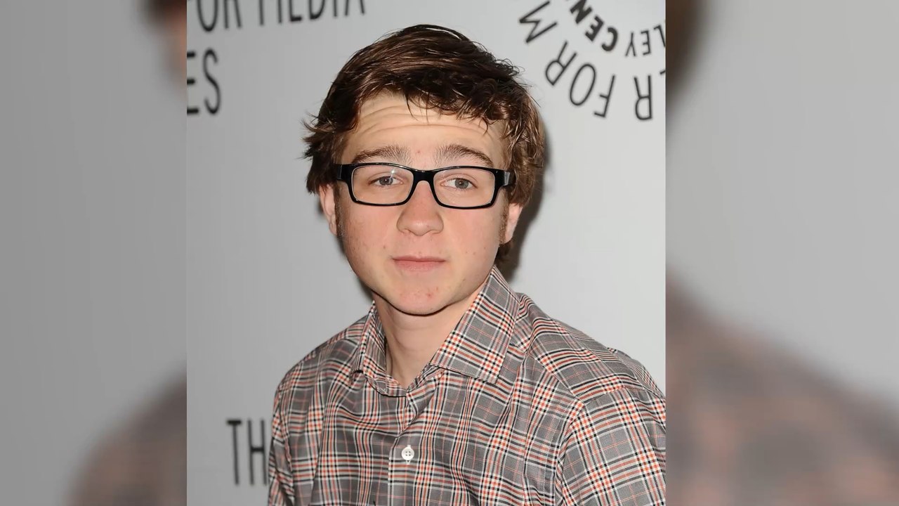 Angus T. Jones von "Two and a Half Men": So extrem hat sich der Darsteller von Jake Harper verändert!