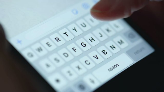Beziehungsmodell der Zukunft? Mehr als jeder Dritte kann sich Beziehung mit einem Avatar vorstellen