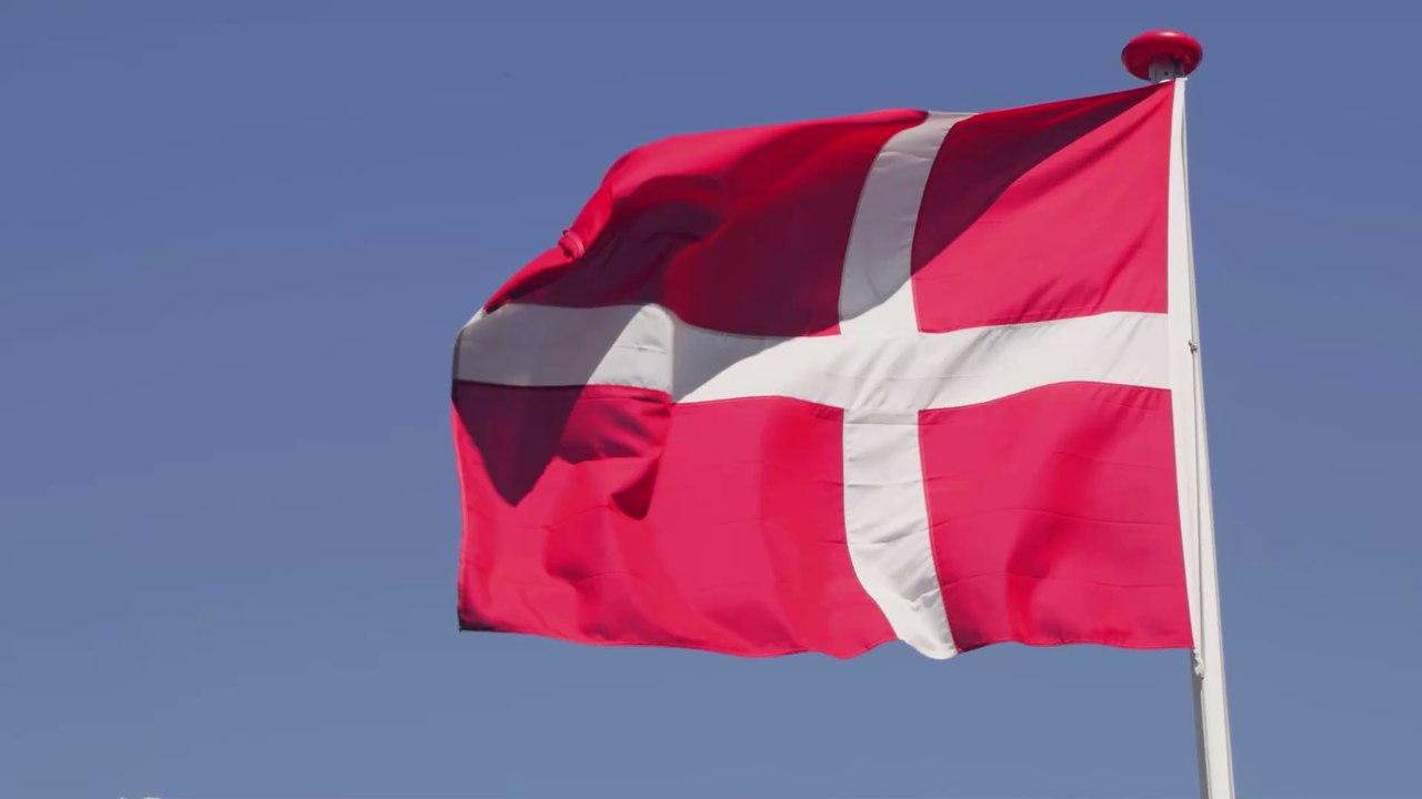 Verschärfte Migrationspolitik: Dänemark will Migrant:innen zur Arbeit in Vollzeit verpflichten