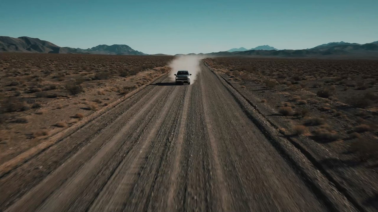 Autofahrer baut sich DIY-Scheibenwischer mit Schnur: Seine gefährliche Fahrweise geht viral (Video)