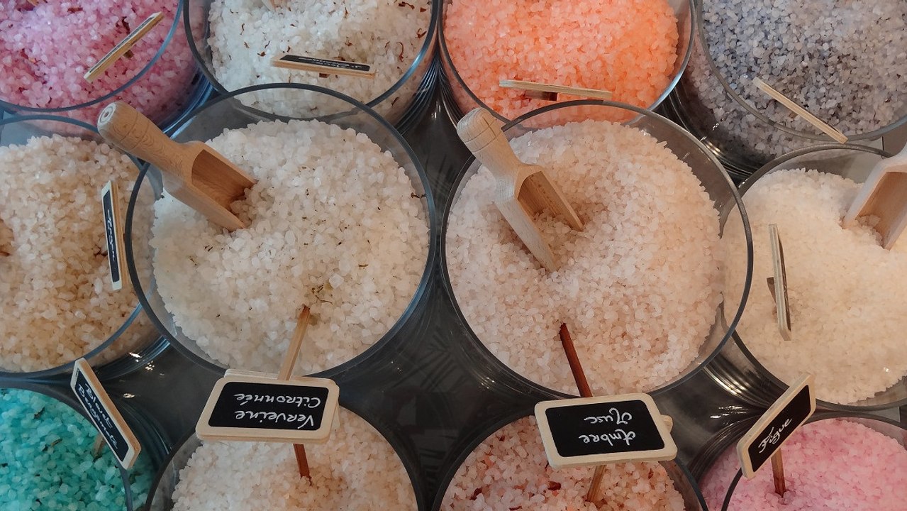 Envie d'une vraie pause détente ? Fabriquez vos propres sels de bain !