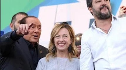 Mediaset, Giorgia Meloni "cancellata"? Dagospia: "Dopo le critiche a Salvini e Berlusconi da Porro..