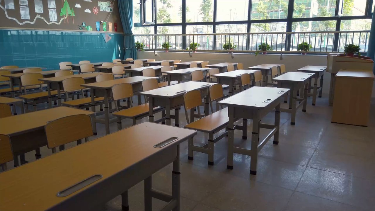 Fast 800 Tage in 3 Jahren gefehlt: Lehrer macht heimlich anderen Job, wenn er sich krank meldet