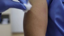 Covid-Impfung: Der Totimpfstoff könnte Impfskeptiker:innen überzeugen, sich doch impfen zu lassen
