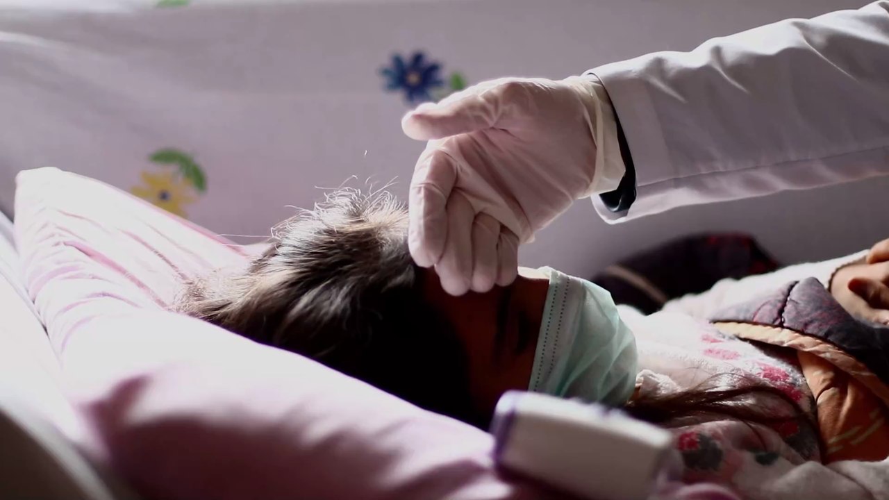 'Es wäre sinnvoller, wenn Kinder durch eine Infektion immun werden': Sollten sich Kinder lieber natürlich anstecken?