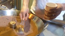 Jordanie : une technique étrange pour préparer du café