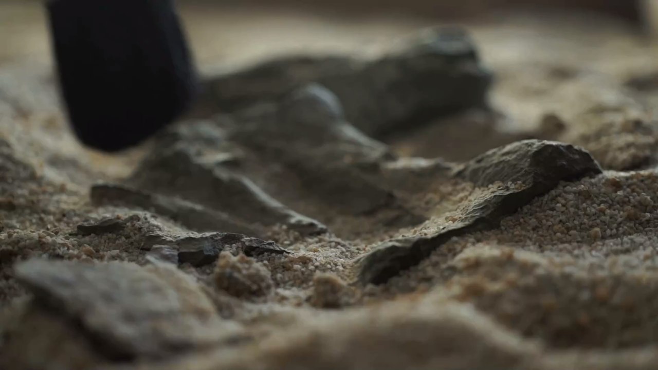 Von Affenmenschen bis hin zu Runensteinen: 6 archäologische Fälschungen, die unsere Geschichte geprägt haben