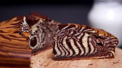 Ce gâteau zébré est super original. Il va faire fureur au goûter !
