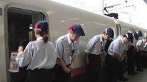 L'incroyable nettoyage express des trains japonais