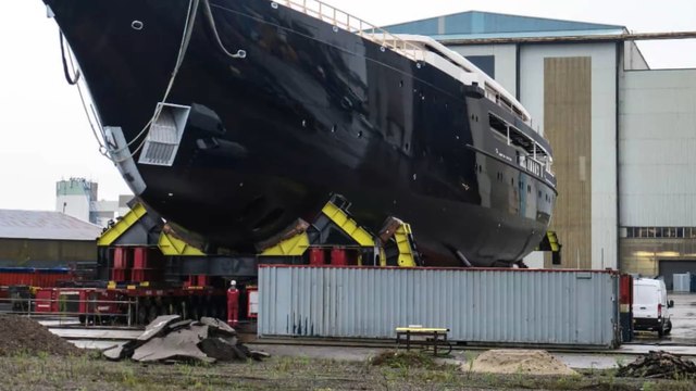 Jeff Bezos neues Spielzeug: Die größte Segelyacht der Welt braucht noch eine Support-Yacht