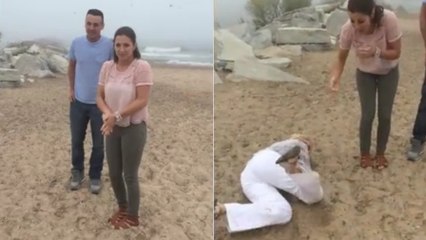 Sa demande en mariage est ruinée... par sa belle-mère !