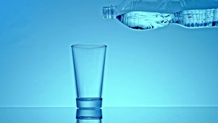 Sprudelwasser auf dem Prüfstand: Ökotest findet potentiell krebserregende Stoffe