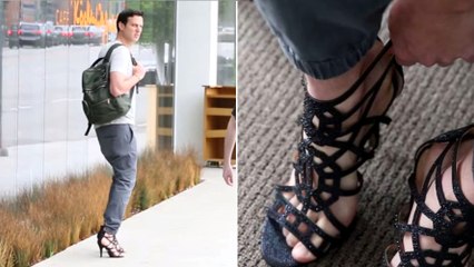 Il porte des talons pendant une journée entière pour comprendre la douleur des femmes