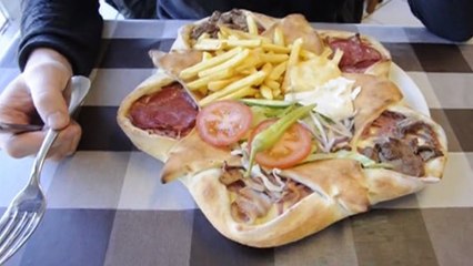 Cette pizza est-elle la plus écoeurante du monde ?