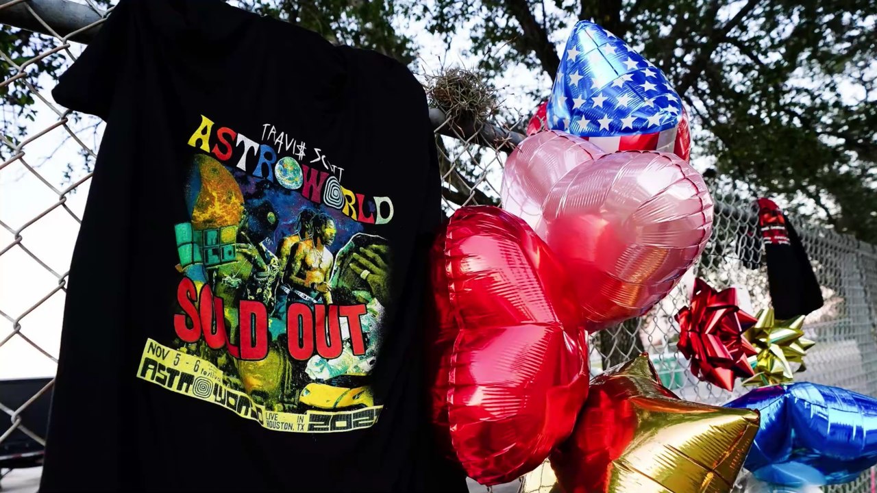 8 Tote bei Konzert von Travis Scott: Opfer erhebt schwere Vorwürfe