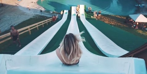 Ce toboggan avec tremplin est tout simplement incroyable !