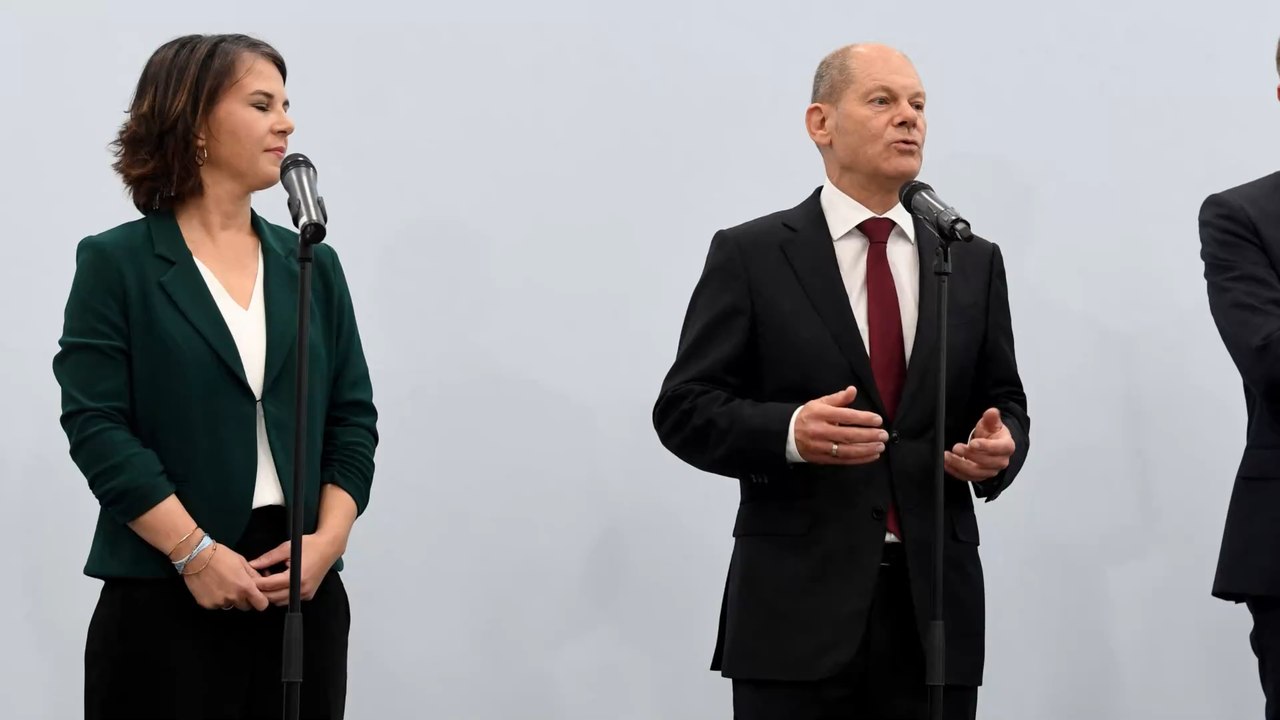 Neue Empfehlung: Stiko rät unter 30-Jährigen dazu, sich nur noch mit Biontech impfen zu lassen