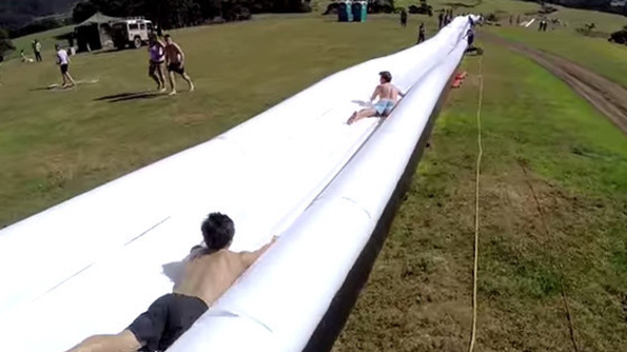 Découvrez le plus grand toboggan du monde