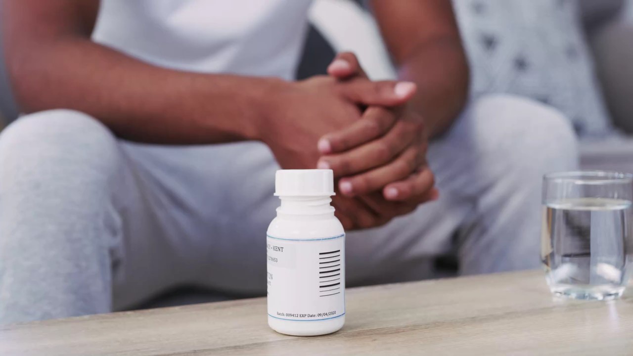 Omikron: Bei diesen Symptomen auf Haut, Lippen und Nägeln braucht ihr dringend Hilfe