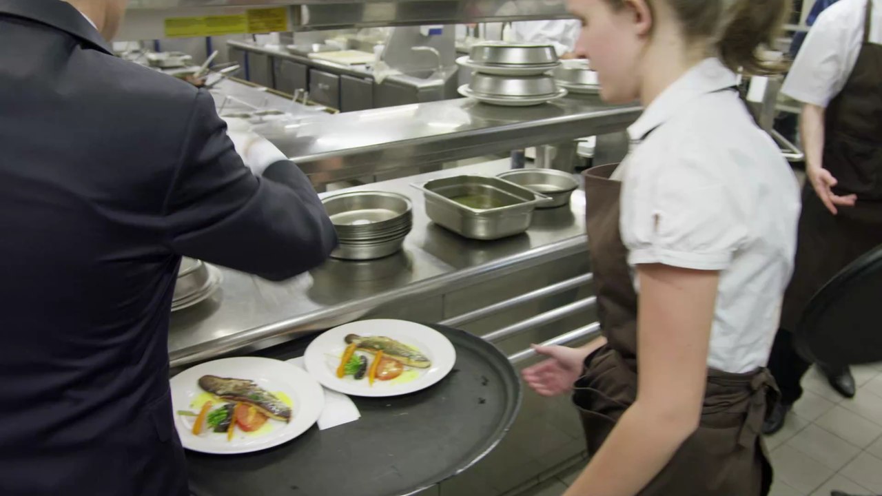 12 Euro Mindestlohn: Arbeitgebende wollen eine Anhebung gerichtlich verhindern