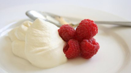 On a trouvé la meilleure façon de faire de la crème fouettée sans utiliser de fouet