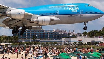 À St-Martin, les avions atterrissent à un cheveu des touristes