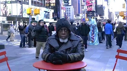 Après 44 ans de prison, il découvre les nouvelles technologies pour la première fois