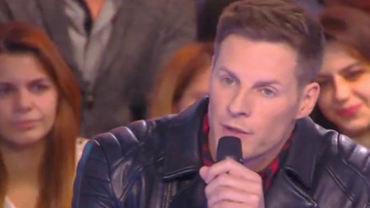 TPMP : quand Matthieu Delormeau se prend pour Johnny Hallyday après avoir été hypnotisé par Messmer