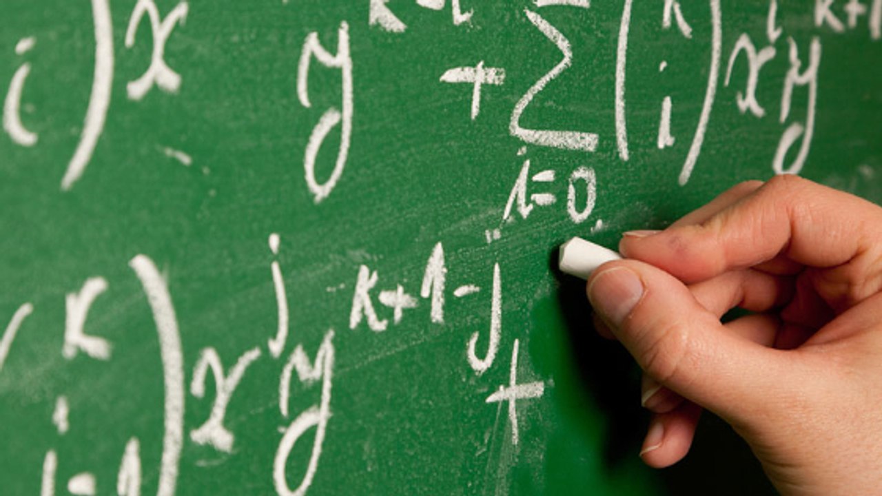 La formule mathématique qui donne à coup sûr votre pointure et votre âge