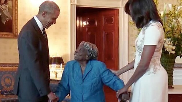 A 106 ans, elle fait une entrée fracassante à la Maison Blanche. Et surprend Obama !