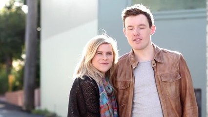 Il emmène sa copine au cinéma... et lui fait une demande en mariage unique au monde