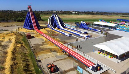 "The Drop" : le plus grand toboggan aquatique du monde en Australie