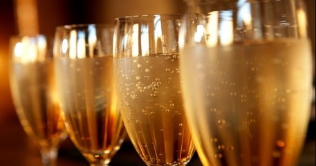 Boire un verre de champagne a le pouvoir de fortifier votre mémoire !