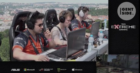 Cette équipe pro de CS GO a disputé un match suspendue dans le vide au bout d'une grue