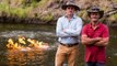 Un député australien met le feu à une rivière pour dénoncer l'exploitation du gaz de couche