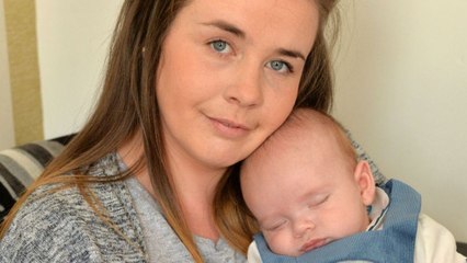 Cette maman a failli tuer son bébé à cause... d'un bisou