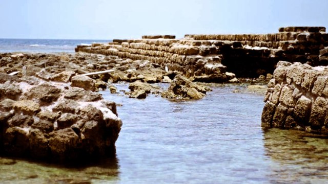 Israël : ils découvrent un trésor vieux de 1 600 ans dans le port antique de Césarée